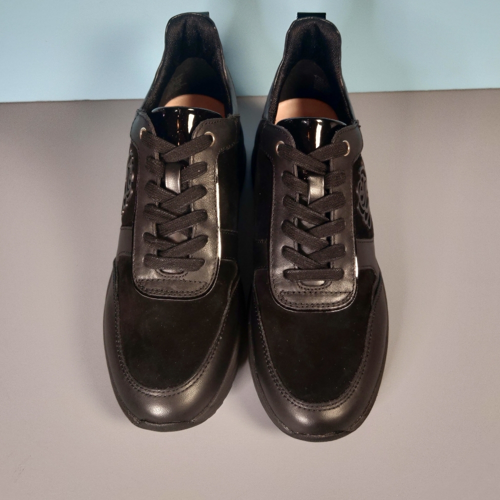 Taryn Rose Black Sneakers